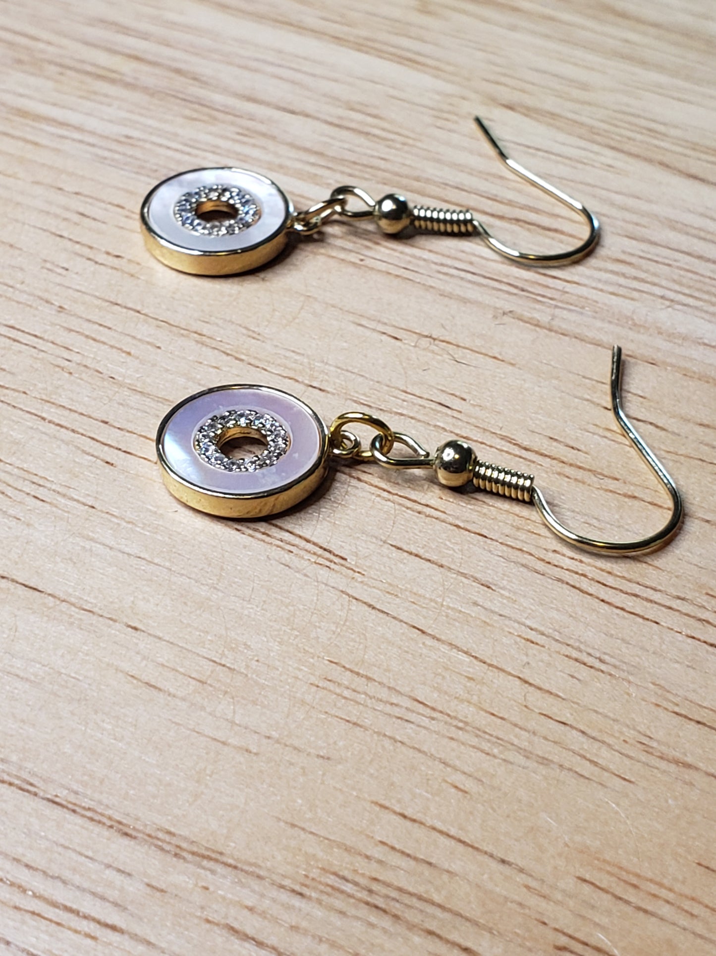 Cubic Zirconia Shell Pearl Gold Circle Charm Earrings