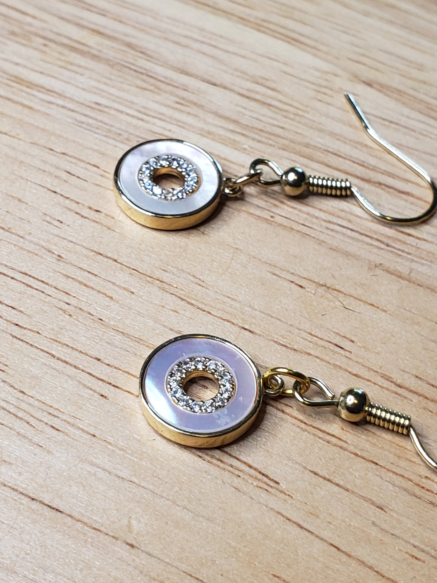 Cubic Zirconia Shell Pearl Gold Circle Charm Earrings