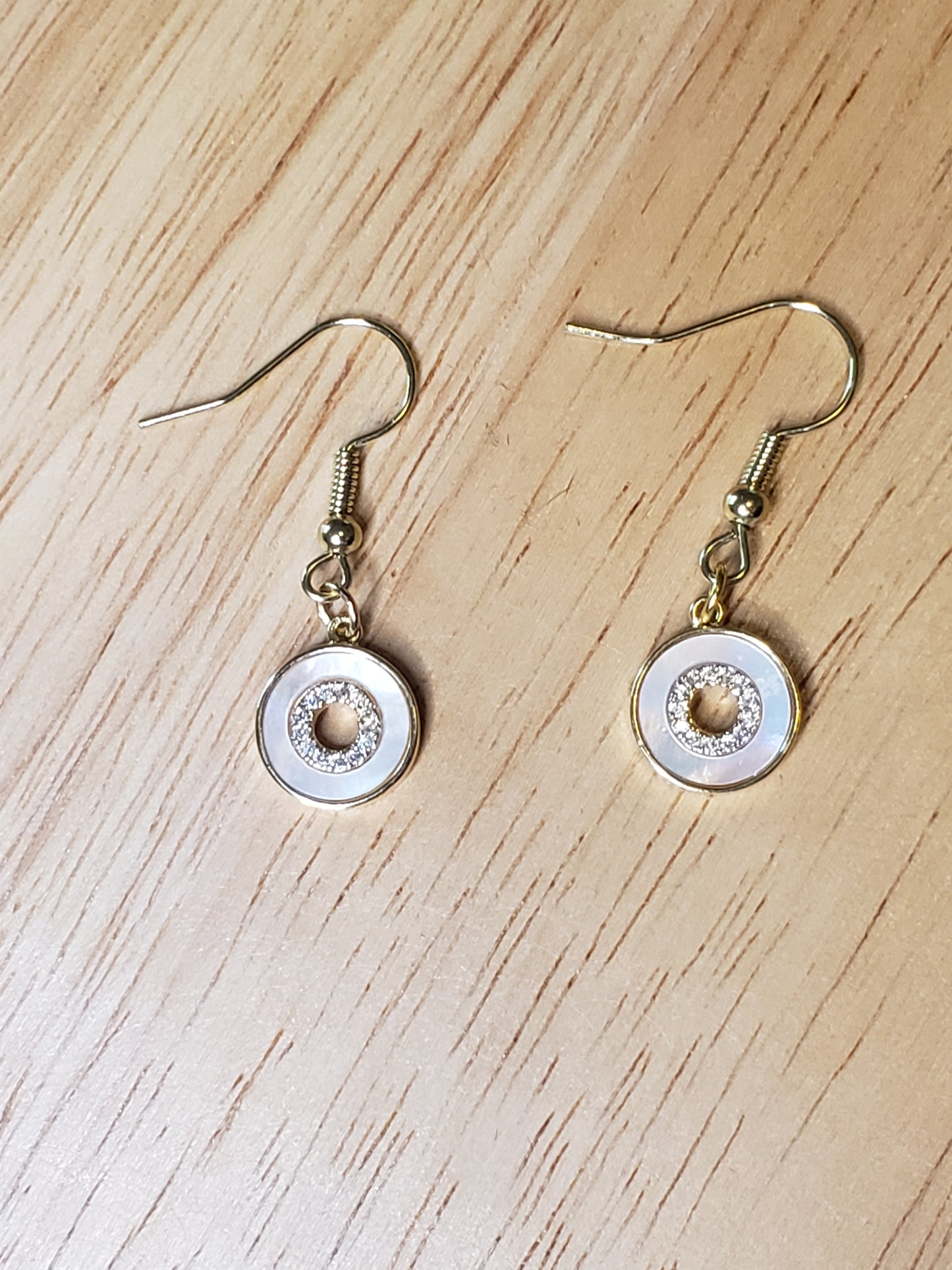 Cubic Zirconia Shell Pearl Gold Circle Charm Earrings