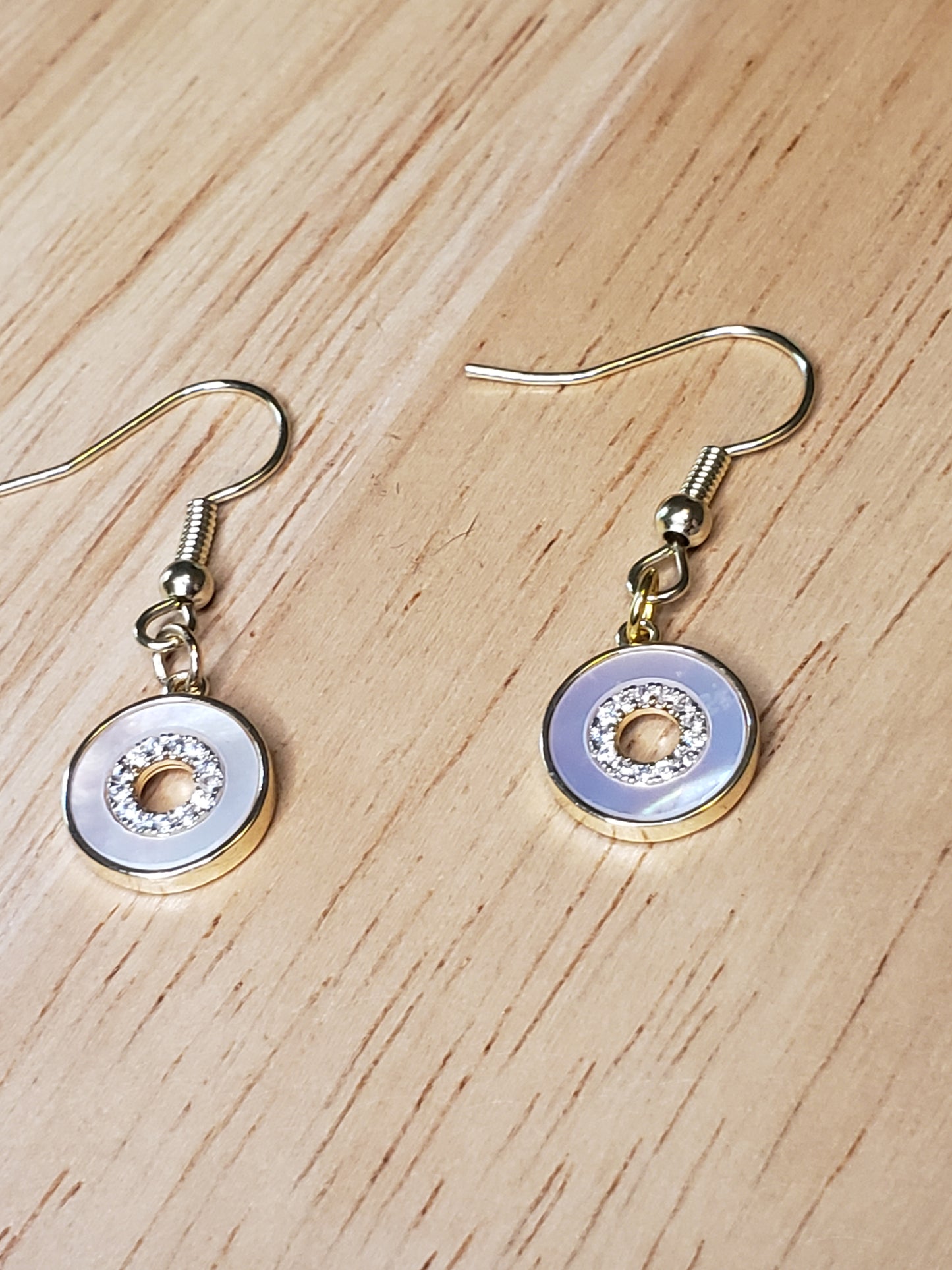 Cubic Zirconia Shell Pearl Gold Circle Charm Earrings