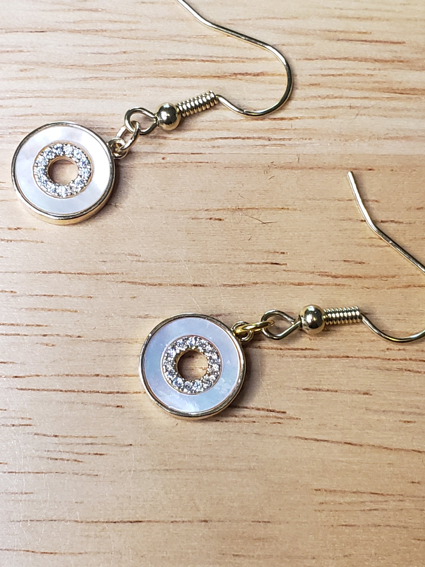 Cubic Zirconia Shell Pearl Gold Circle Charm Earrings