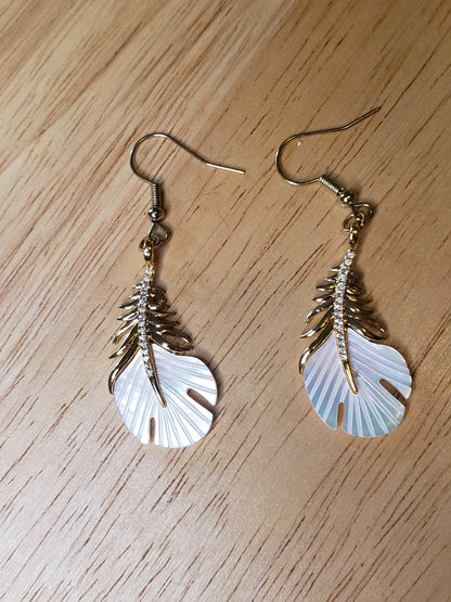 Shell Pearl Feather Earrings