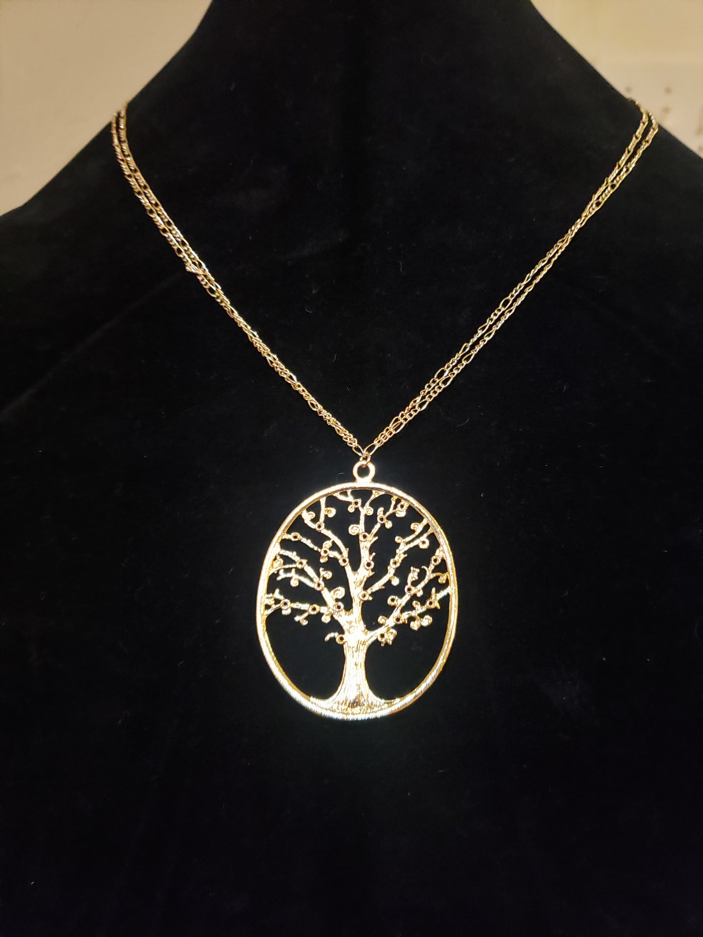 Majestic Tree of Life Pendant