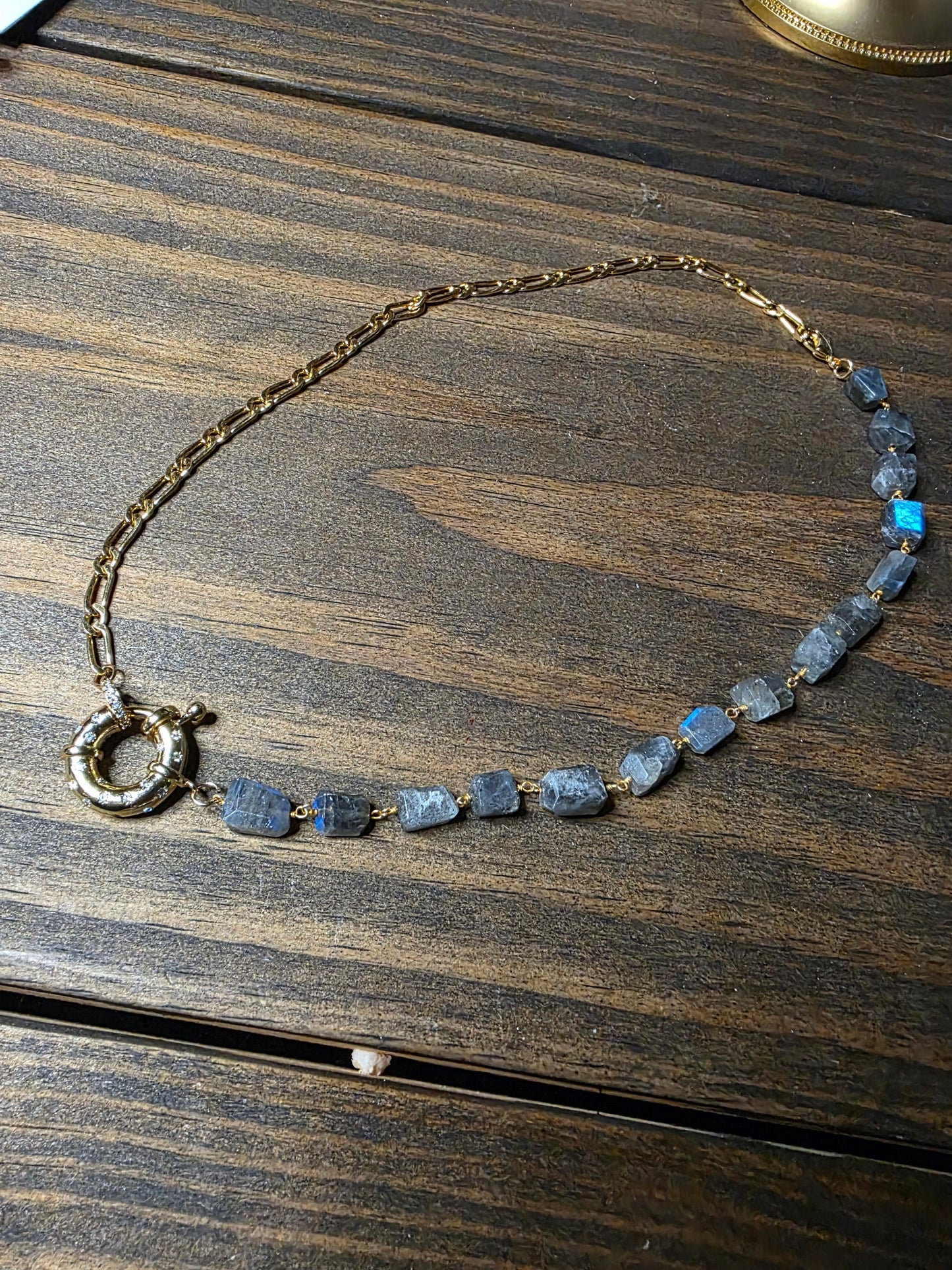 Gilded Current Labradorite Necklace