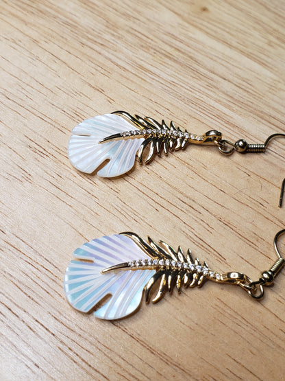 Shell Pearl Feather Earrings