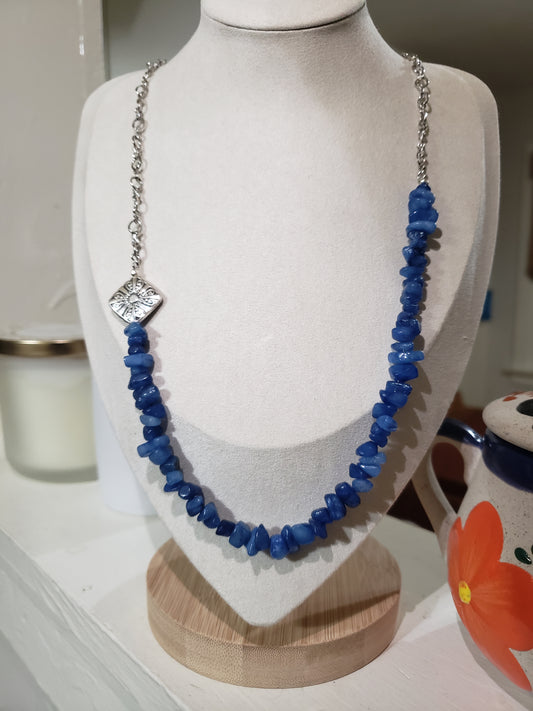 Silver and blue chip necklace