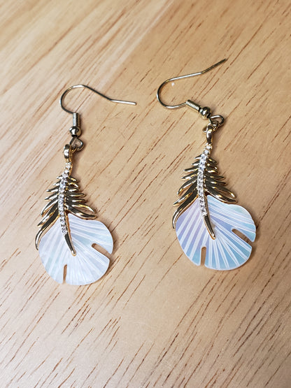 Shell Pearl Feather Earrings