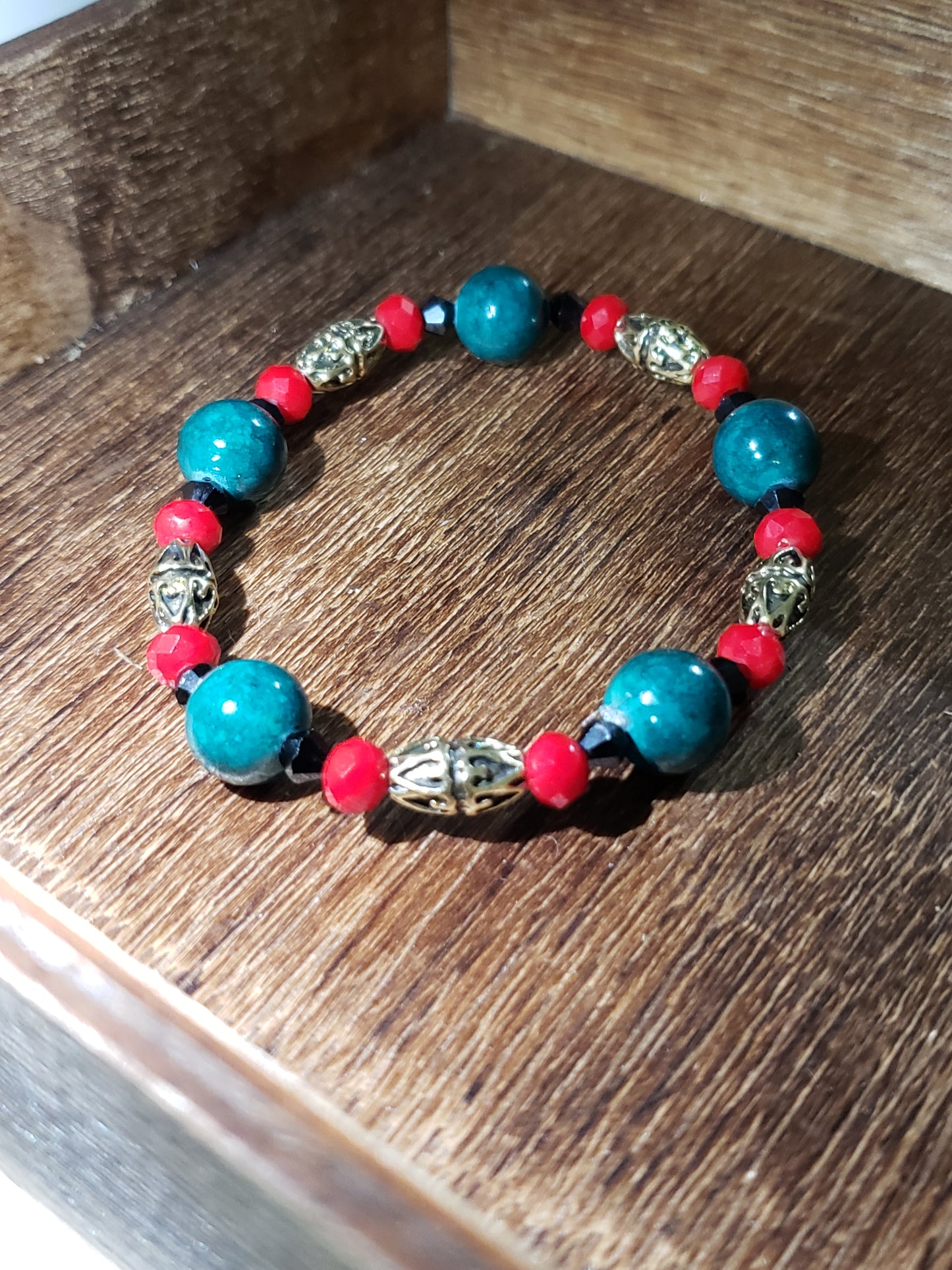 “Pulse” – Green Stone & Mixed Accent Bracelet